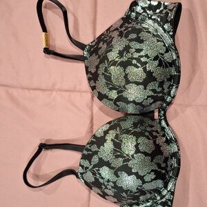 Pink Vicortia Secret Bra 32B